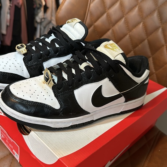 ❤️Nike Dunk Retro SE❤️ - Picture 5 of 8